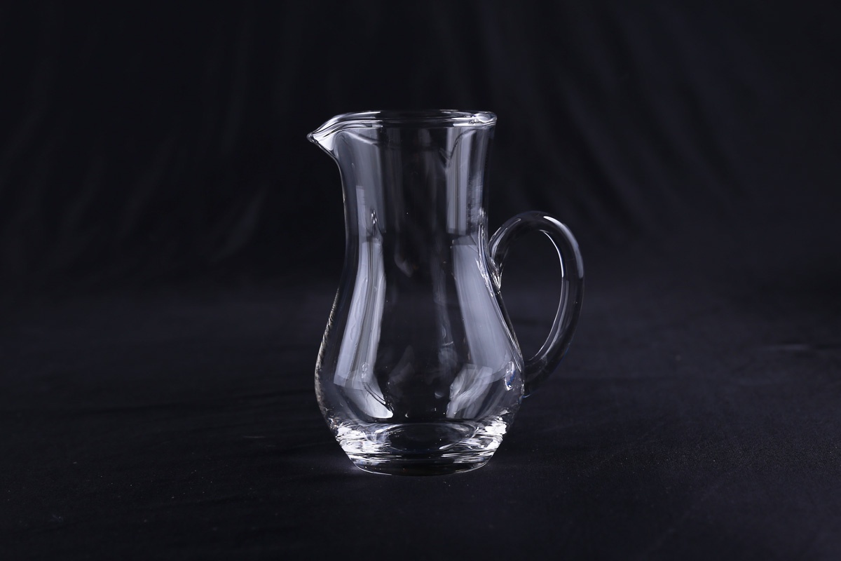 斜口醒酒器