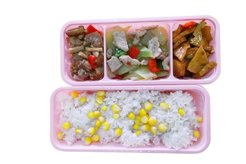 幼儿园午餐